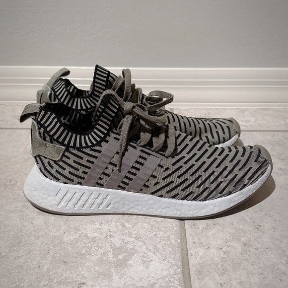 Adidas RMD Green & Black - Men’s Size 12 1/2 - Picture 4 of 7